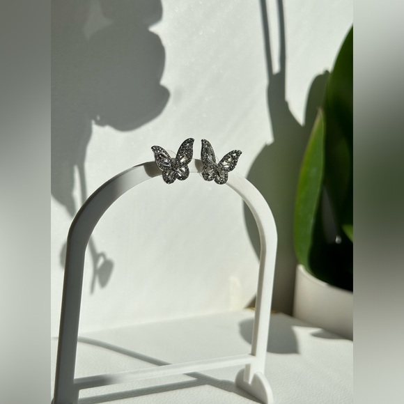 Rhinestones Sterling silver needle butterfly earrings - Picture 4 of 6